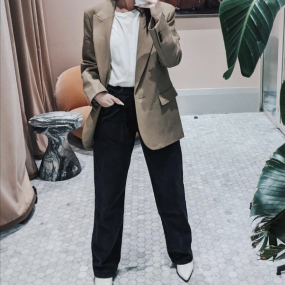 Aritzia Wilfred Black Blazer - Picture 3 of 3